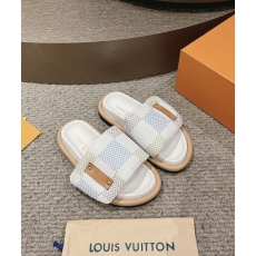 Louis Vuitton Slippers